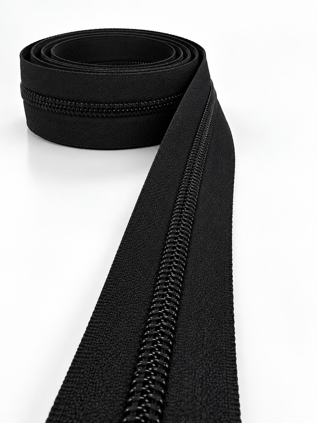No. 10 CFC nylon coil zipper, black